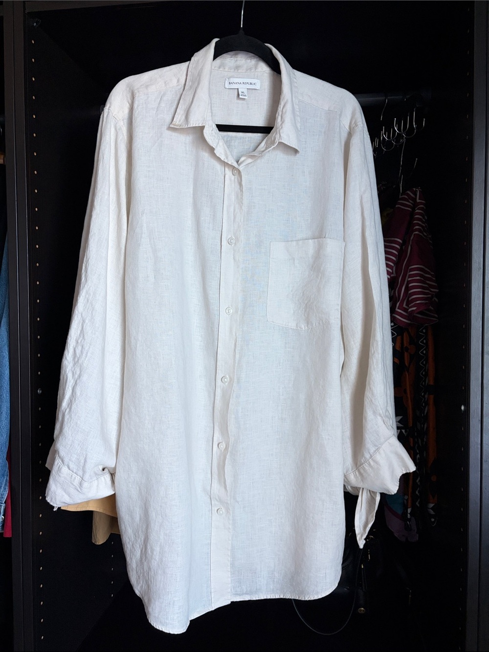 Banana Republic The Oversized Tie-Cuff Shirt in Linen- Cream